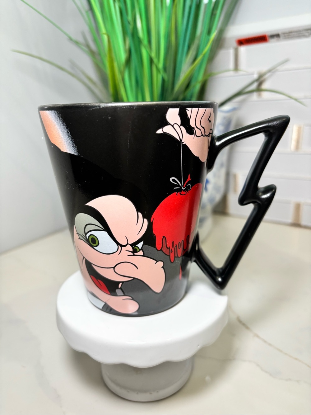 Disney Villains Evil Queen Snow White Witch I'm Feeling Wicked Poison Apple Mug